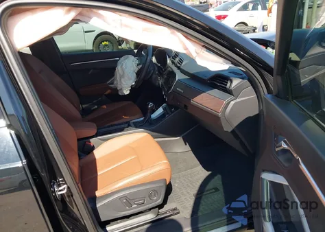 2020 Audi Q3 Premium Plus 45 Tfsi S Line Quattro Tiptronic z USA, uszkodzony, nr VIN WA1EECF3XL1106751